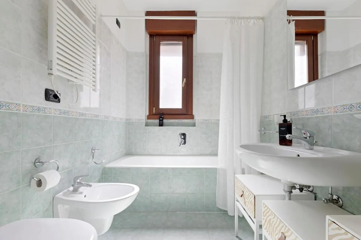 Casa Angy Apartment Como 0*,  Italy