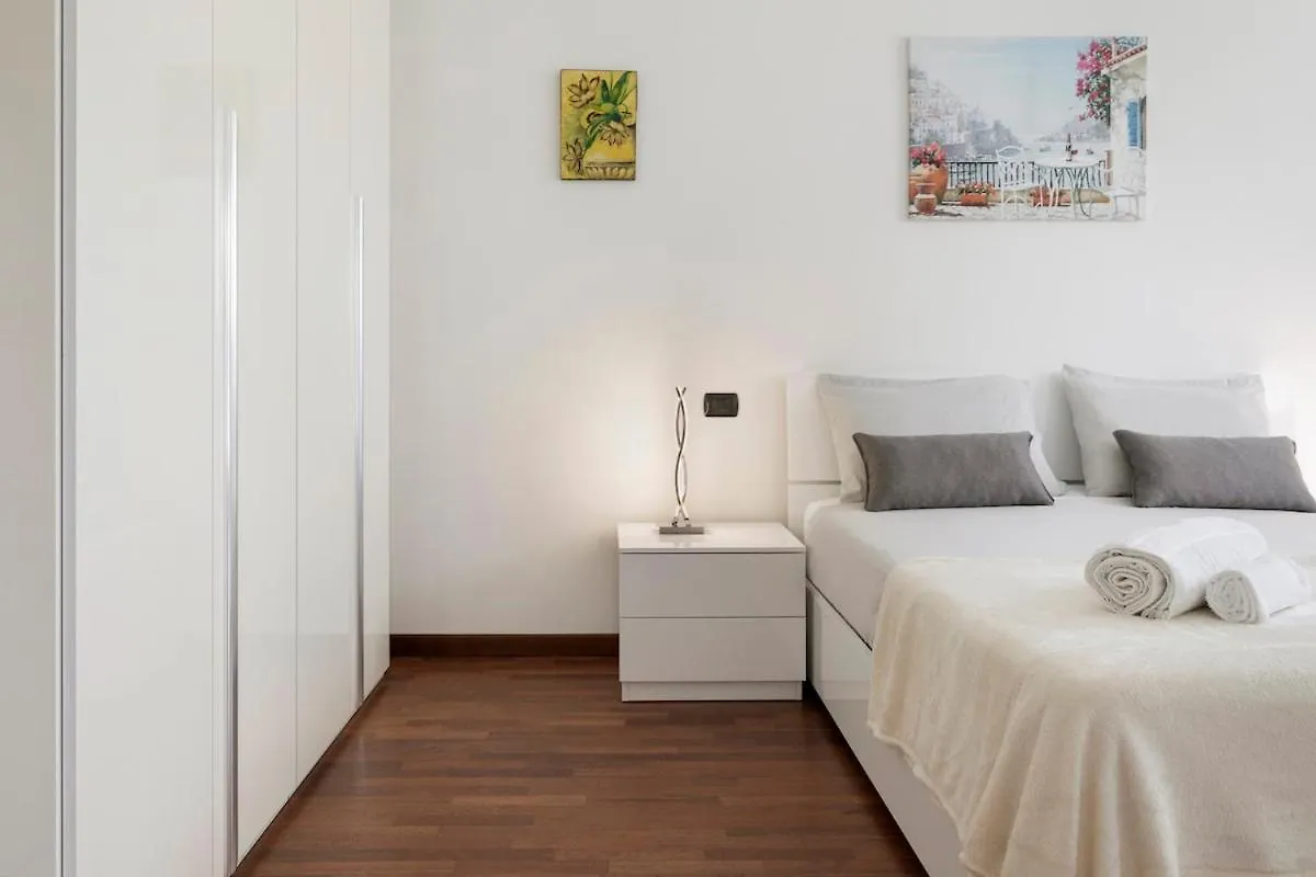 Casa Angy Apartment Como
