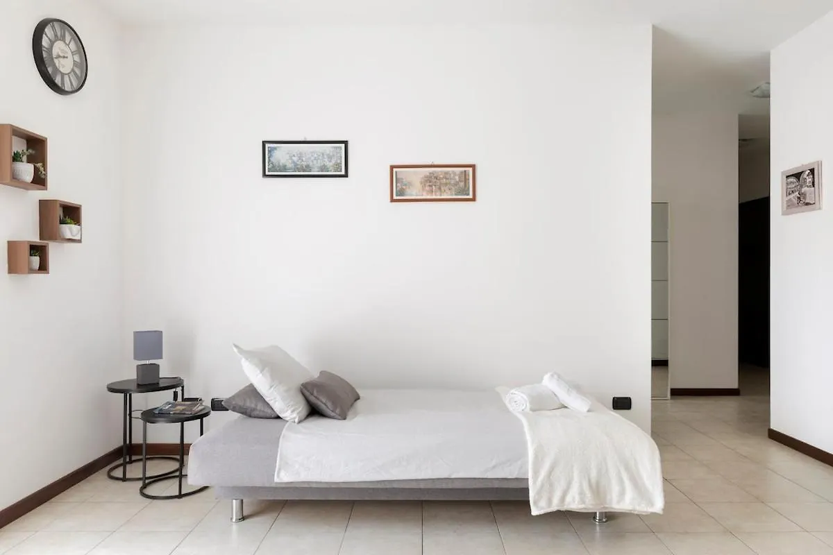 Casa Angy Apartment Como 0*,  Italy